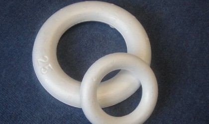 Polystyrene rings