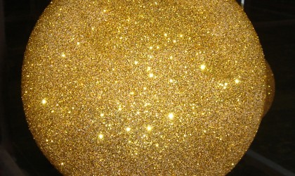 Gold glitter sphere
